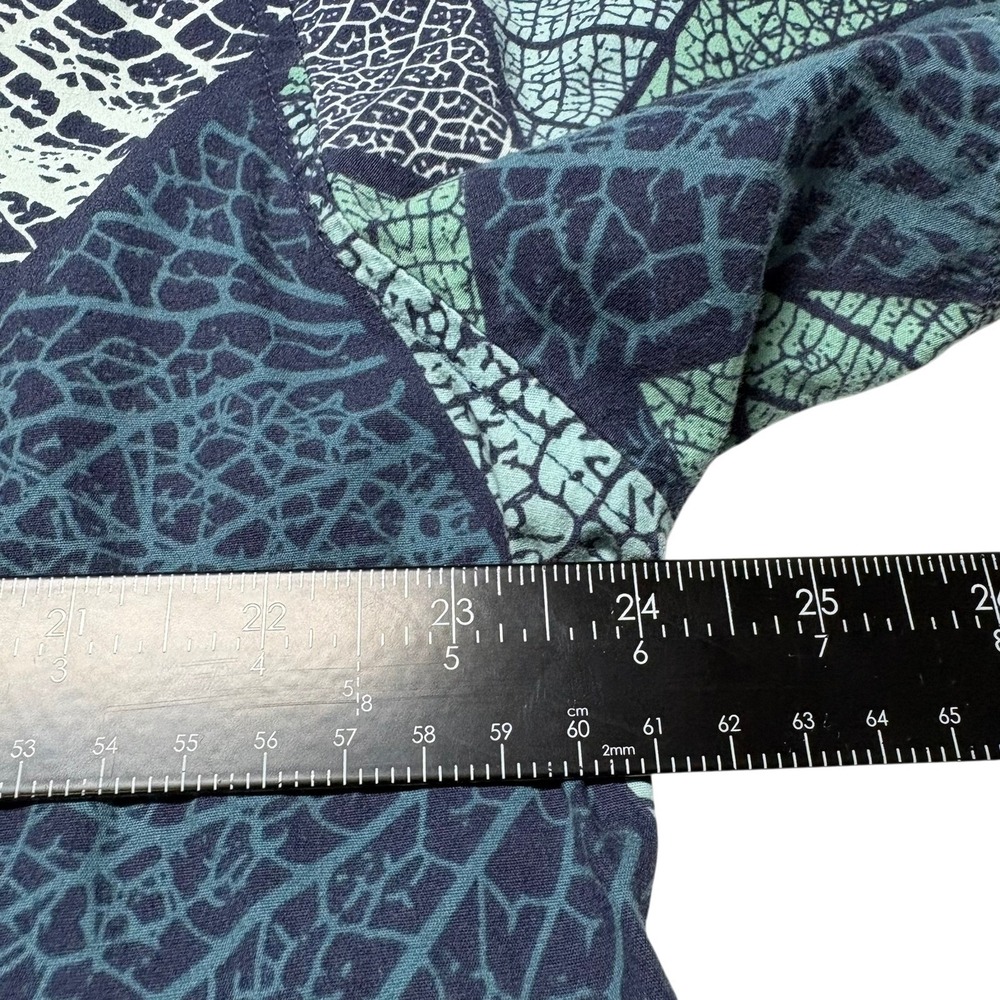 Hilo Hattie Polo Shirt XL Blue Teal Leaf Vein Geometric Made in Hawaii Aloha - Picture 5 of 6